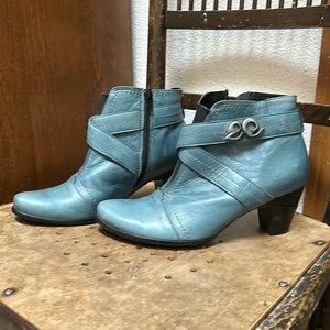 Geo Reno Boots women’s Sz 37- size 6 US